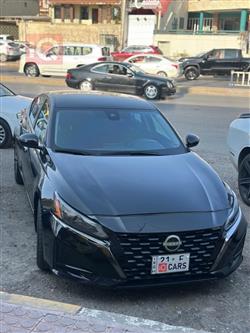 نيسان ألتيما